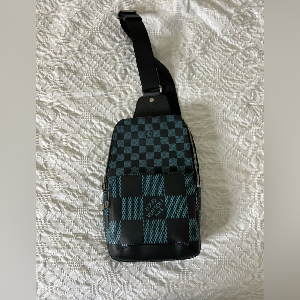 Sale 100% Authentic Louis Vuitton sling bag! Brand new condition. No bag or box